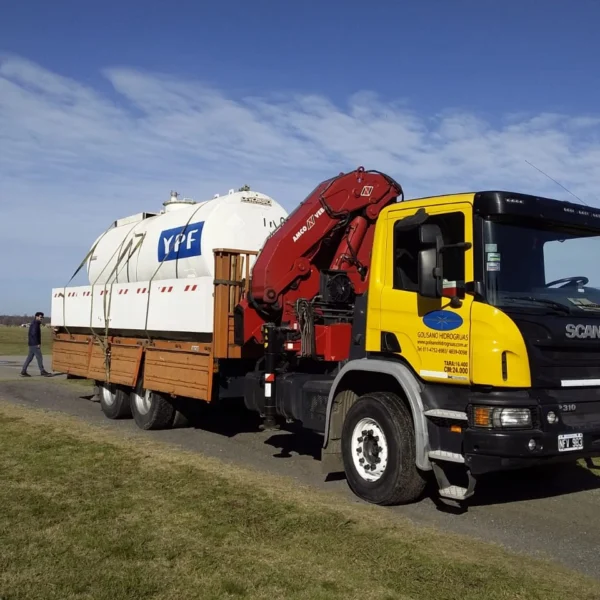 GRÚAS GOLISANO - Alquiler de camiones con Hidrogrúa