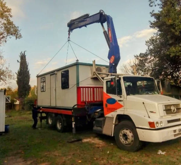 GRÚAS GOLISANO - Alquiler de camiones con Hidrogrúa