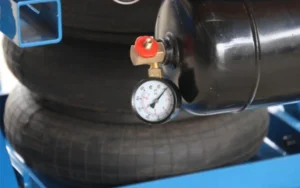 SYNERGY AUTOMATIZACION - Elevadora - Plataforma autonivelante neumática - Image 4
