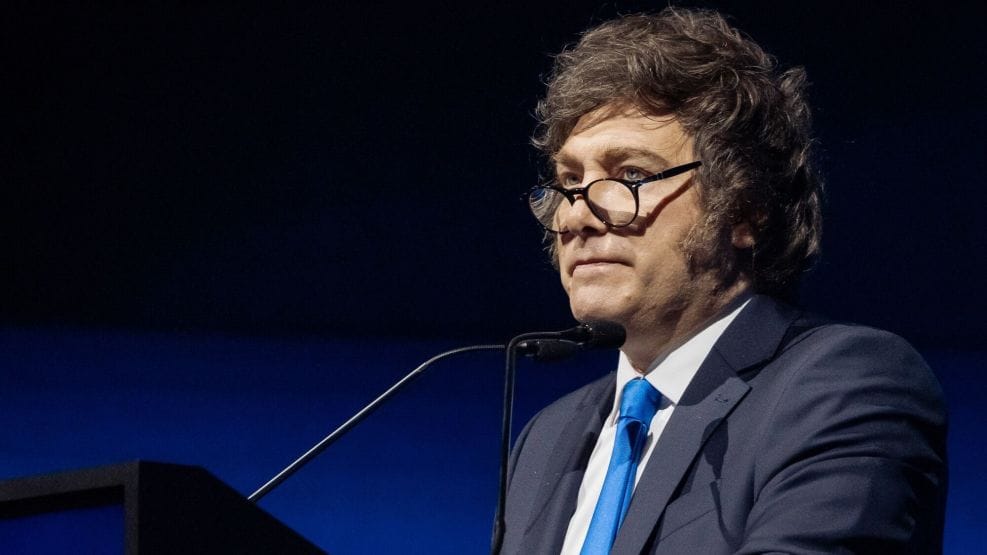 Industria en retroceso: Milei, la herencia tecnocrática y los límites estructurales del modelo argentino (1976–2025)