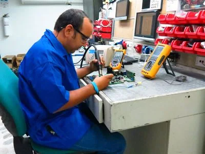 Reparación De UPS Multimarca