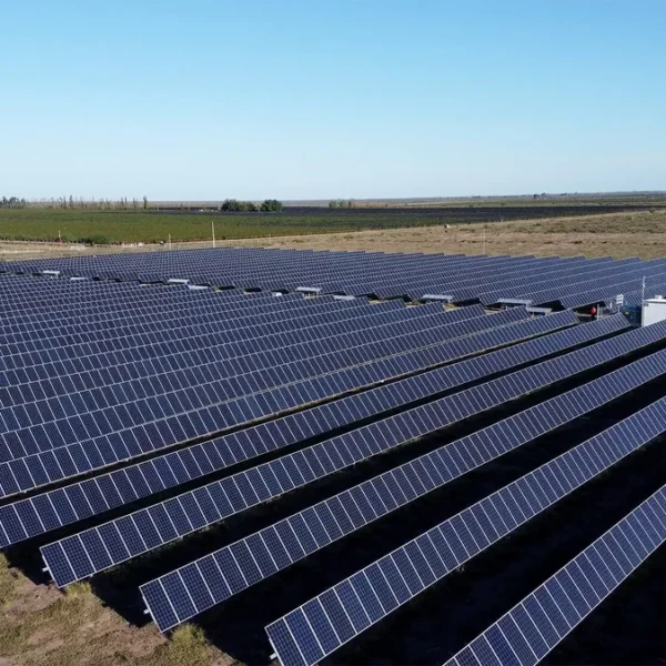 Sistemas Solares Off-Grid y Backup Industrial