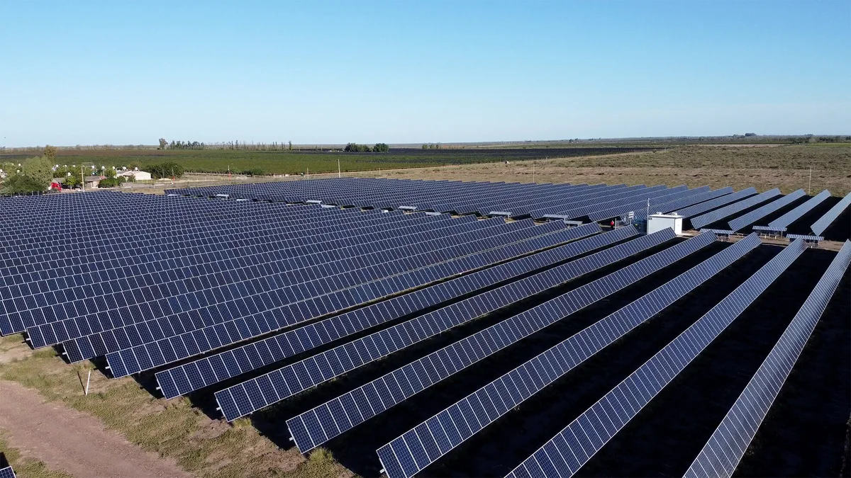 Sistemas Solares Off-Grid y Backup Industrial